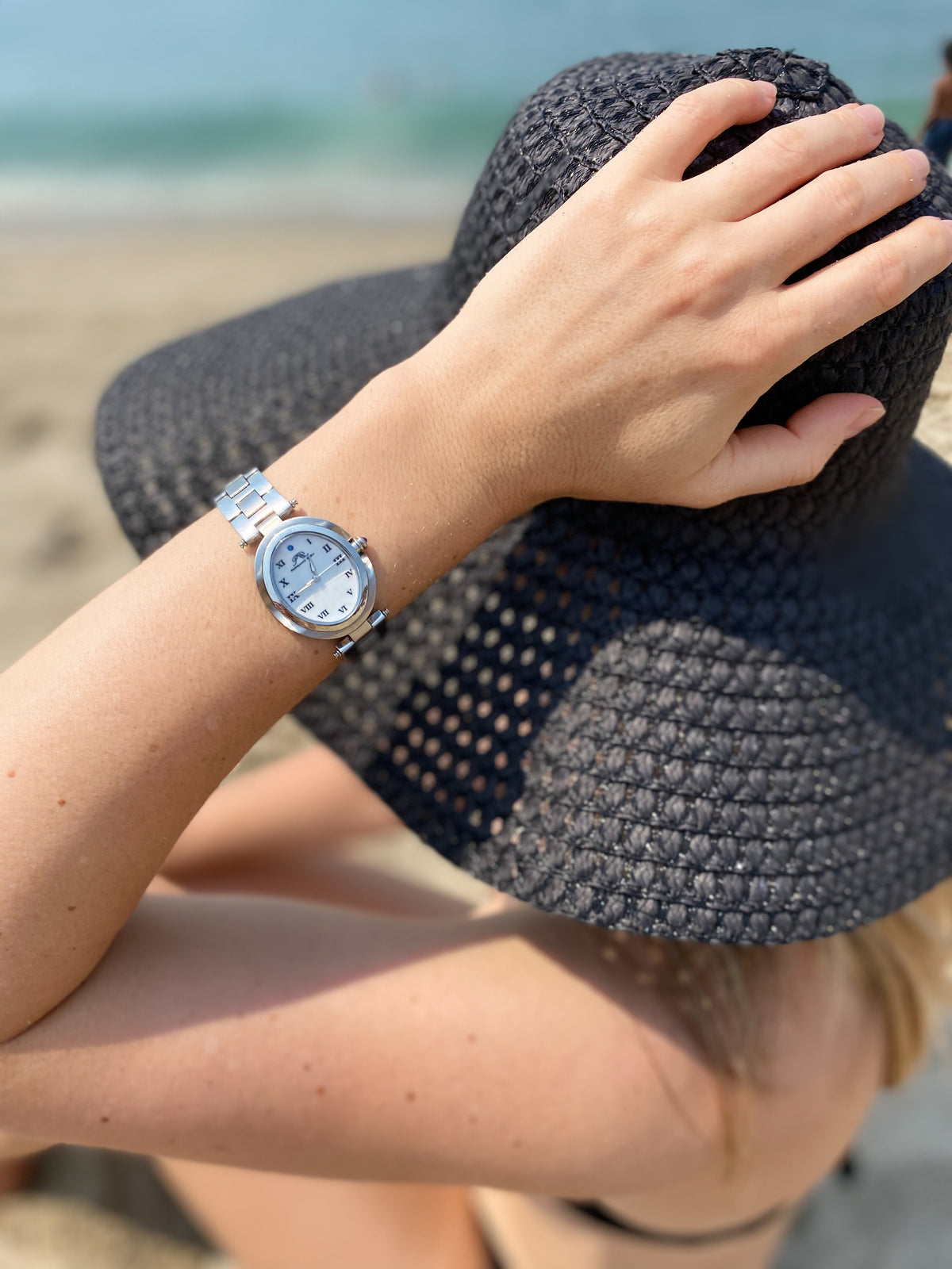 Porsamo Bleu South Sea Oval Luxury Women's Stainless Steel Watch, Silver 105ESSO